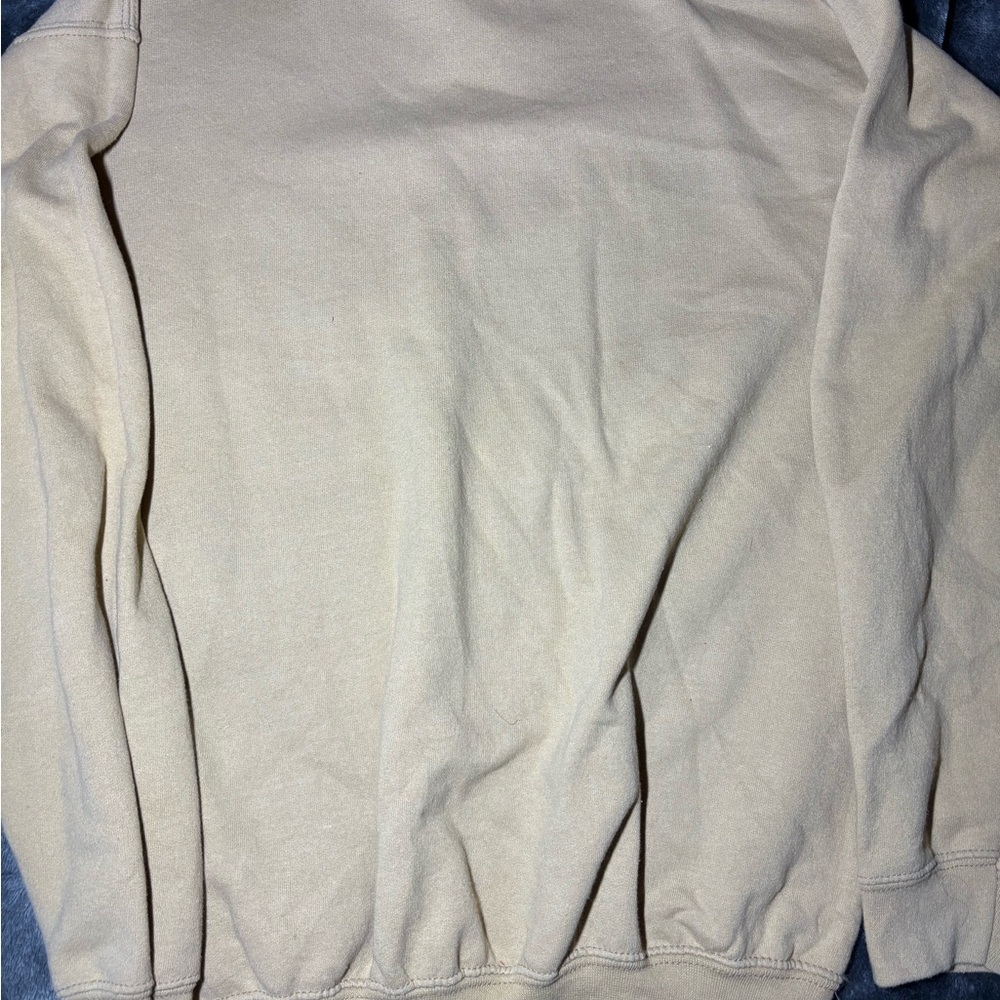 Gildan Men's Tan Crewneck Sweater